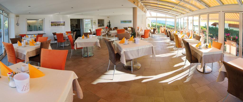 Garni Hotel Peterlinhof كالدورا المظهر الخارجي الصورة