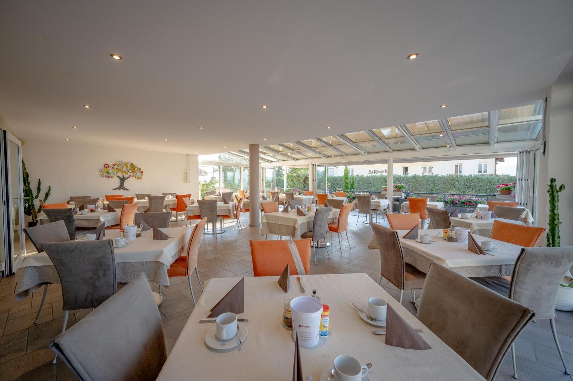 Garni Hotel Peterlinhof كالدورا المظهر الخارجي الصورة