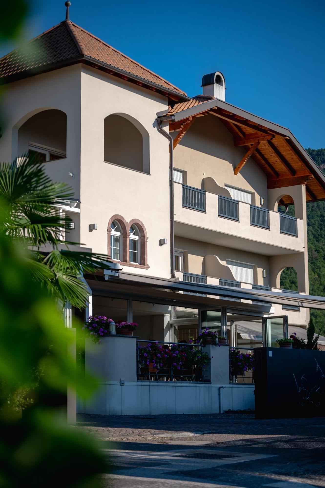 Garni Hotel Peterlinhof كالدورا المظهر الخارجي الصورة