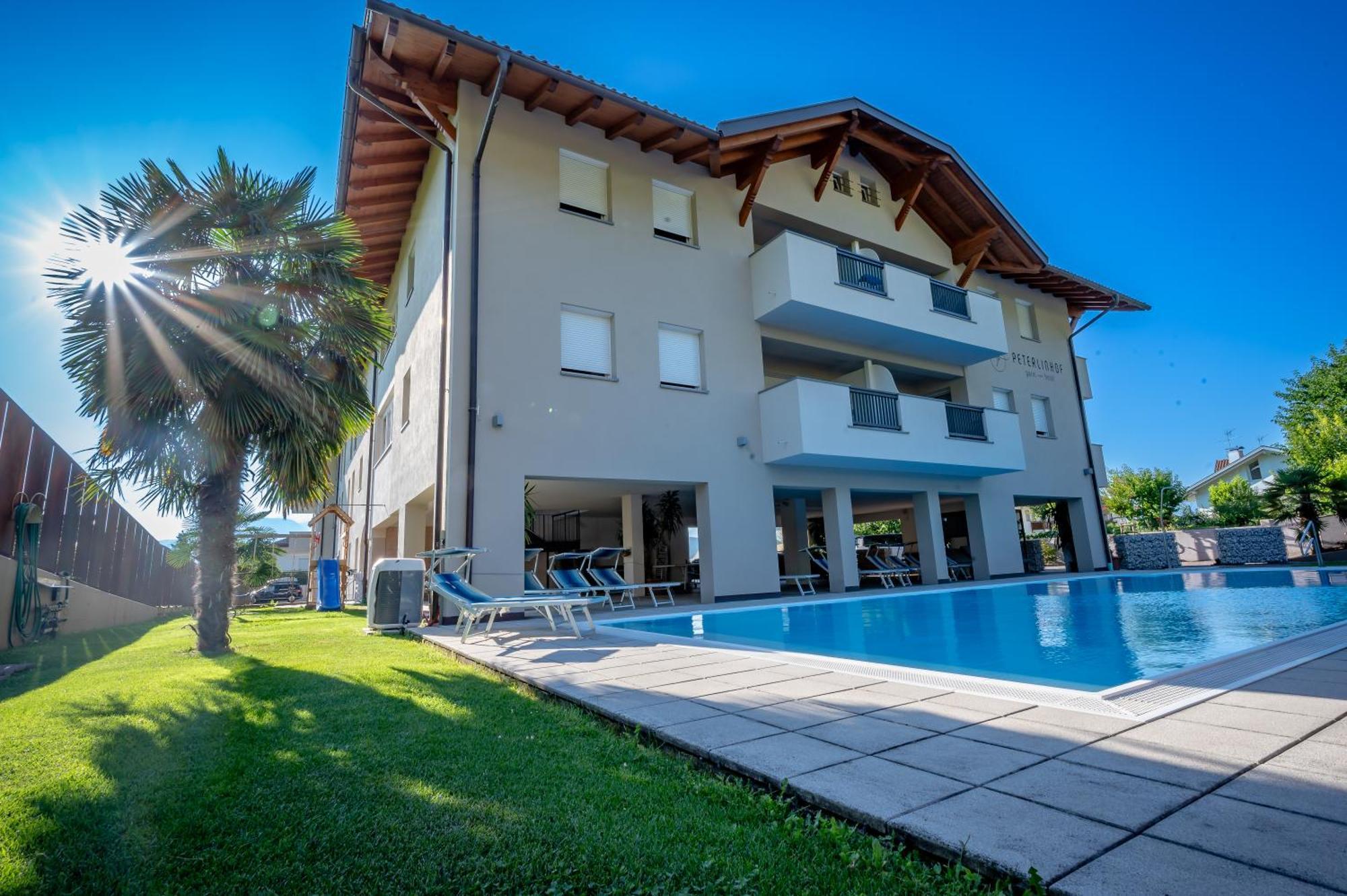 Garni Hotel Peterlinhof كالدورا المظهر الخارجي الصورة